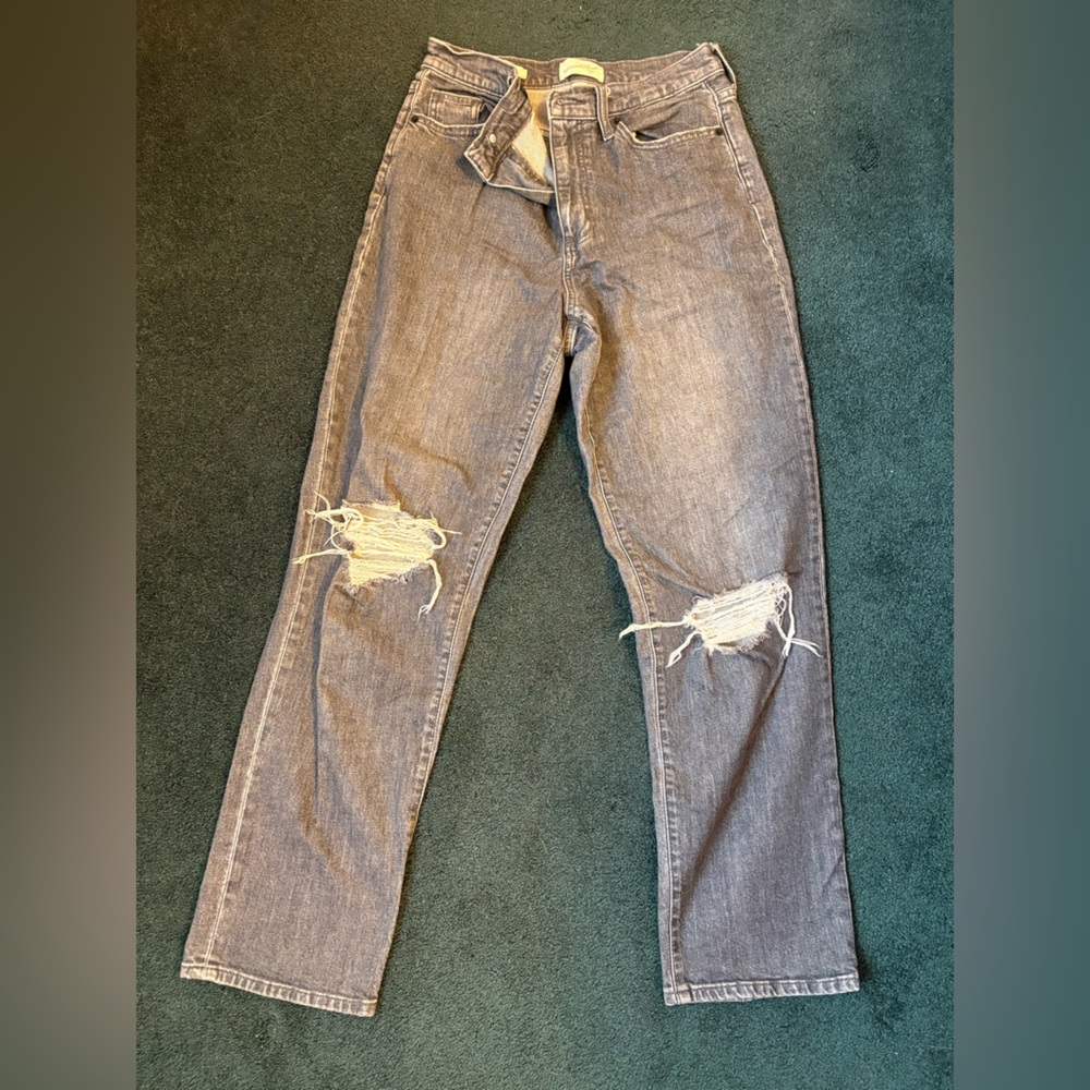 Universal Thread Women's Straight Leg Jeans - Distressed Black